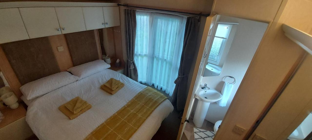 A Fashionable Caravan In A Peaceful Seaside Town Sandown Eksteriør bilde